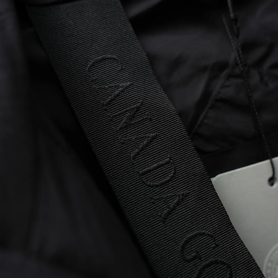 P1060 CANADA GOOSE丨Canada Goose 2800 Long Armband Hooded Down Jacket Color: Black Red Label Size: XS-XXL
